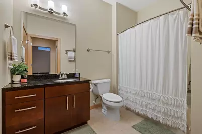601 E Ogden Ave #607, Milwaukee, WI 53202 - Photo 22