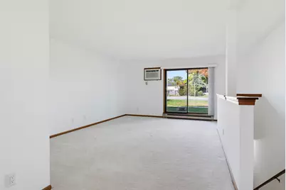 4415 S Greenridge Cir #C, Greenfield, WI 53220 - Photo 2