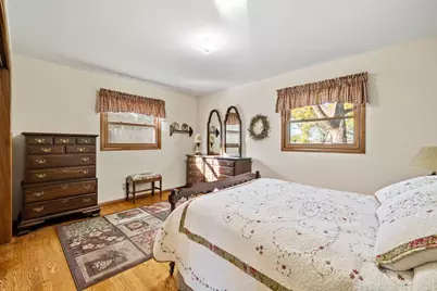 4824 N Parke Ridge Ln, Sheboygan, WI 53083 - Photo 14