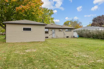 215 N 9th St, Oostburg, WI 53070 - Photo 4