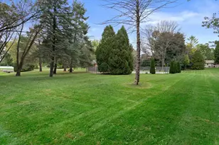 W177S7802 Kristin Dr, Muskego, WI 53150 - Photo 34