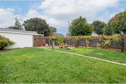 3476 S Brust Ave, Milwaukee, WI 53207 - Photo 22