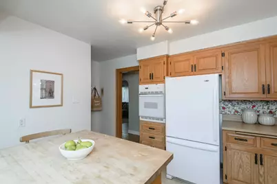 3476 S Brust Ave, Milwaukee, WI 53207 - Photo 8