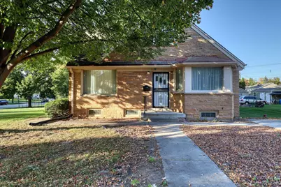 3248 S 84th St, Milwaukee, WI 53227 - Photo 2