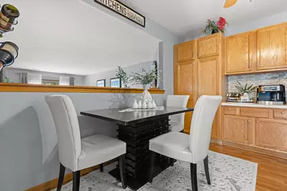 6976 S Rolling Meadows Ct, Oak Creek, WI 53154 - Photo 14