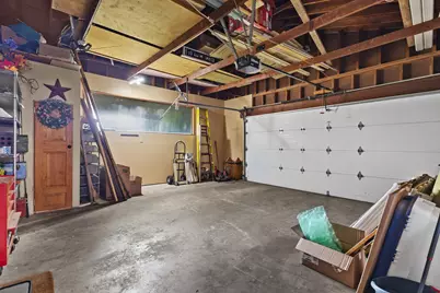 18310  Benington Dr, Brookfield, WI 53045 - Photo 16