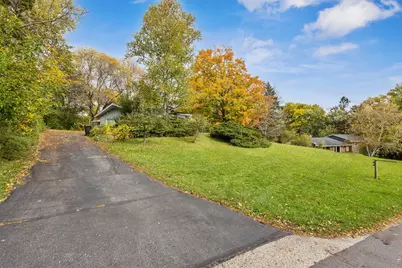 18310  Benington Dr, Brookfield, WI 53045 - Photo 6