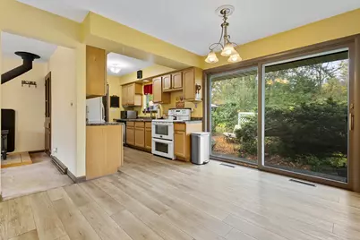 18310  Benington Dr, Brookfield, WI 53045 - Photo 14