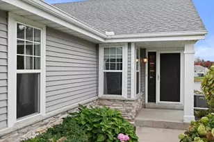 N52W35344 Lighthouse Ln, Lac La Belle, WI 53066 - Photo 34