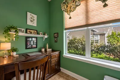 W59N1183  James Cir, Cedarburg, WI 53012 - Photo 16
