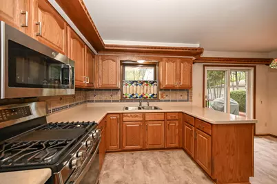 5435 S 6th St, Milwaukee, WI 53221 - Photo 14