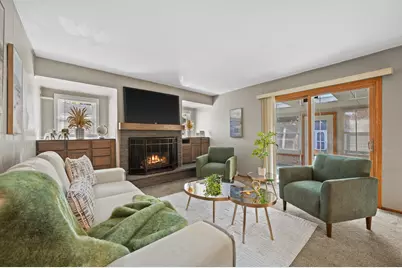 1916  Chapman Dr, Waukesha, WI 53189 - Photo 22