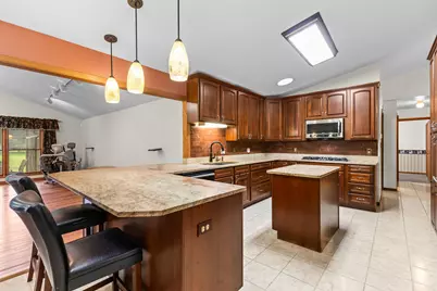 18431  120th St, Bristol, WI 53104 - Photo 6