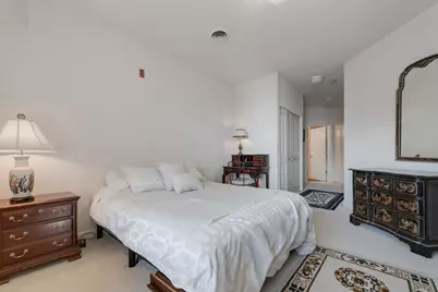 4120 S Lake Dr #351, Saint Francis, WI 53235 - Photo 6