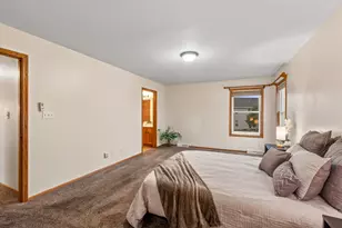 7856 S Victory Creek Ct, Franklin, WI 53132 - Photo 16