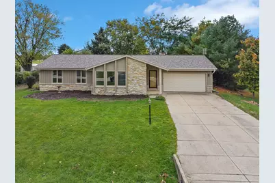 707  Old Prospectors Trl, Eagle, WI 53119 - Photo 2
