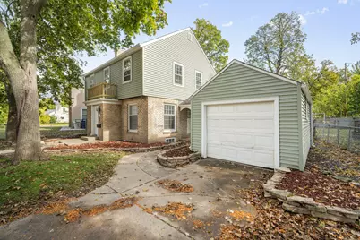 4576 W Spencer Pl, Milwaukee, WI 53216 - Photo 2
