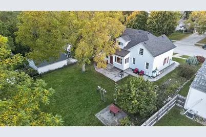 315 W Washington St, Port Washington, WI 53074 - Photo 40