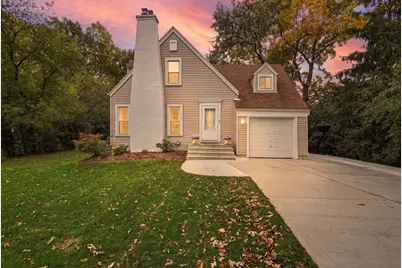13825  Keefe Ave, Brookfield, WI 53005 - Photo 2