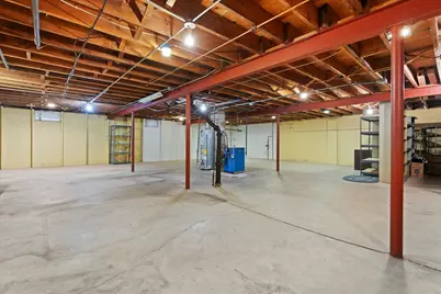 12281 W Verona Ct, West Allis, WI 53227 - Photo 36
