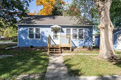 N55W37239  Roland St, Lac La Belle, WI 53066 - Photo 2