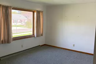 210 E 14th St, Marshfield, WI 54449 - Photo 4
