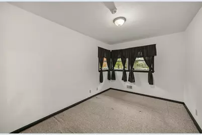 3155 S 72nd St, Milwaukee, WI 53219 - Photo 12
