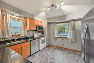 3155 S 72nd St, Milwaukee, WI 53219 - Photo 10