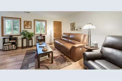 1849  Parknoll Ln, Port Washington, WI 53074 - Photo 6