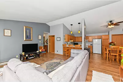 274 S Mountin Dr #C, Mayville, WI 53050 - Photo 6
