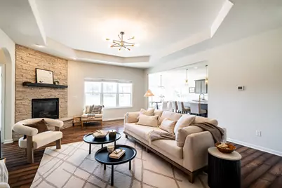 8211 W Highlander Dr, Mequon, WI 53097 - Photo 6