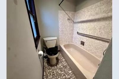 4144 S 3rd St, Milwaukee, WI 53207 - Photo 16