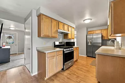 524 N 26th St, Sheboygan, WI 53081 - Photo 2