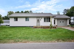 89 13th St, Buffalo City, WI 54622 - Photo 2