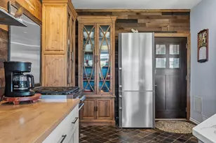 765 Hillview Cir, Geneva, WI 53147 - Photo 6