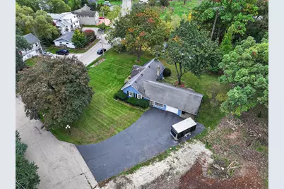 7990 W Lakeshore Dr, Burlington, WI 53105 - Photo 18
