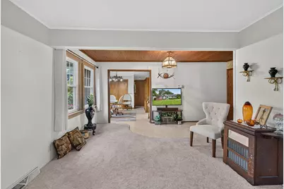 7990 W Lakeshore Dr, Burlington, WI 53105 - Photo 6