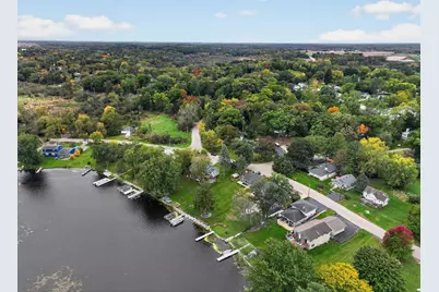 7990 W Lakeshore Dr, Burlington, WI 53105 - Photo 24