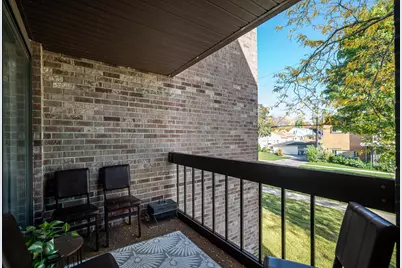 3609 N Tucker Pl #202, Milwaukee, WI 53222 - Photo 14