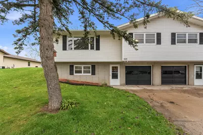 420  Hamilton Pl, Horicon, WI 53032 - Photo 2