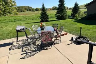 6719 Nichols Ct, Racine, WI 53406 - Photo 10