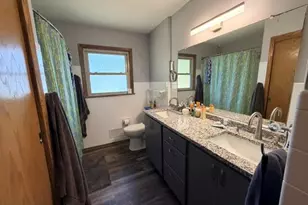 6719 Nichols Ct, Racine, WI 53406 - Photo 6