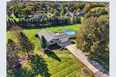 4179  Briar Ridge Ln, Richfield, WI 53017 - Photo 2