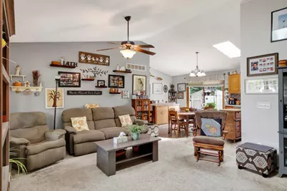 513  Polaris St, West Bend, WI 53095 - Photo 4
