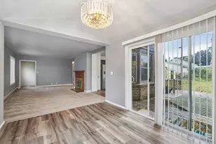 1221 Jefferson St, Racine, WI 53404 - Photo 12