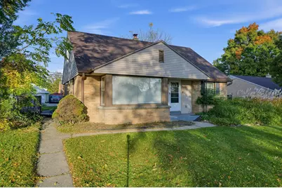 3911 N 77th St, Milwaukee, WI 53222 - Photo 2