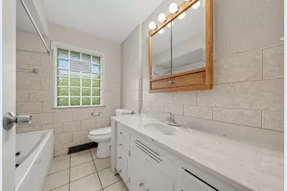 3911 N 77th St, Milwaukee, WI 53222 - Photo 16