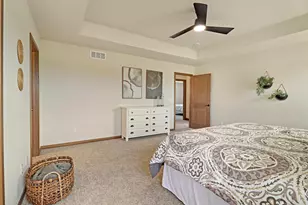 1241 Vly Hl Ln, Racine, WI 53182 - Photo 28