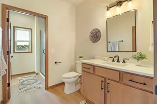 1241 Vly Hl Ln, Racine, WI 53182 - Photo 8