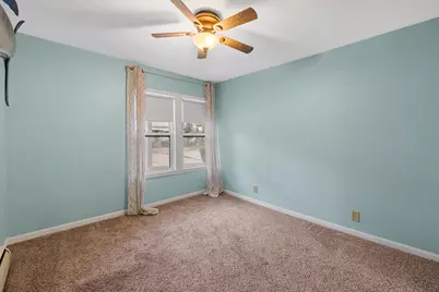 213  Kettle Moraine Dr, Slinger, WI 53086 - Photo 8